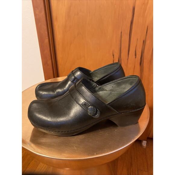 Dansko | Black Leather Clogs Excellent Condition - Size 41 / US 9.5 - Picture 1 of 11